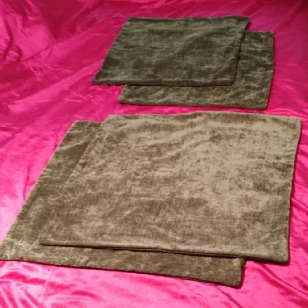 Set of Dark Green Chenille Pillow Cases